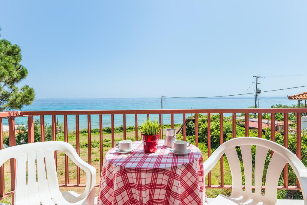 Tassos & Marios Apartments II اليكاناس الغرفة الصورة