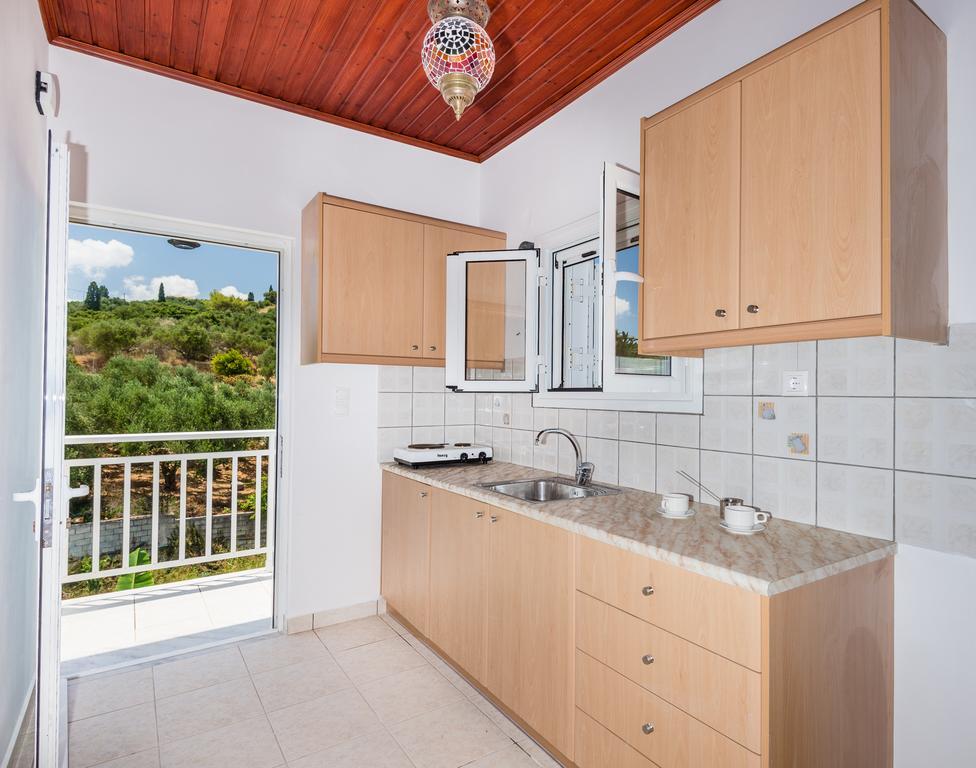 Tassos & Marios Apartments II اليكاناس الغرفة الصورة