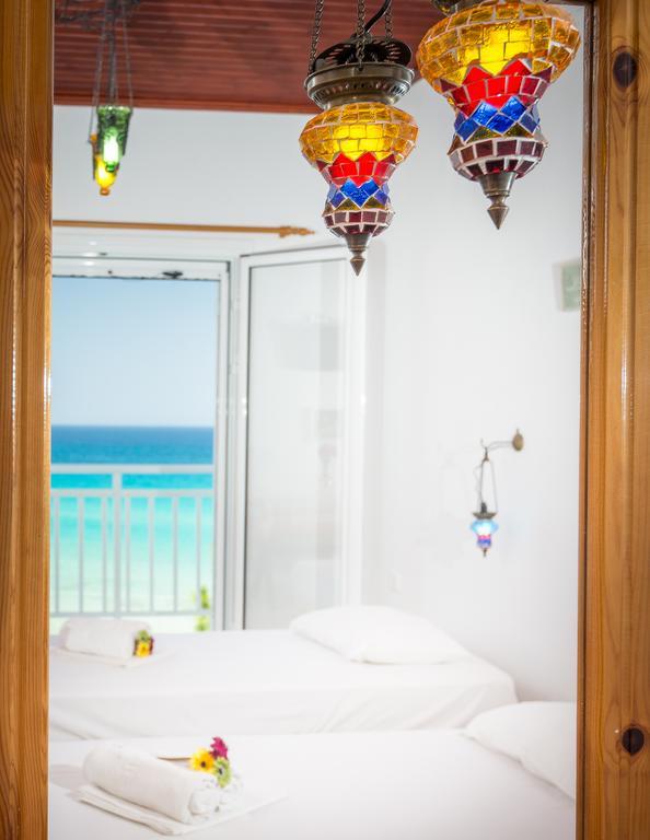Tassos & Marios Apartments II اليكاناس الغرفة الصورة