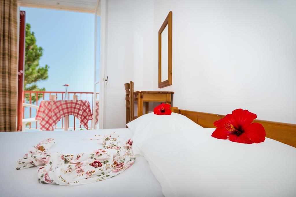 Tassos & Marios Apartments II اليكاناس الغرفة الصورة